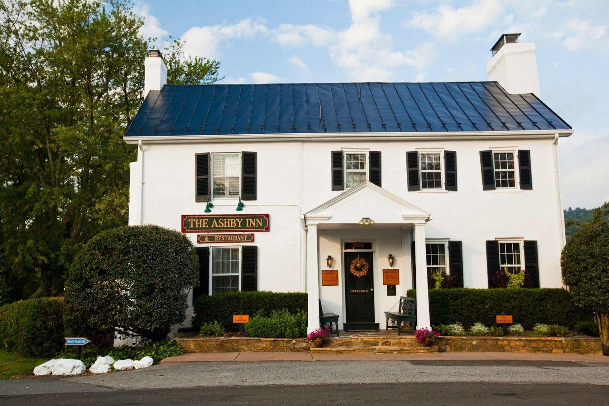Ashby Inn & Restaurant 
パリ エクステリア 写真